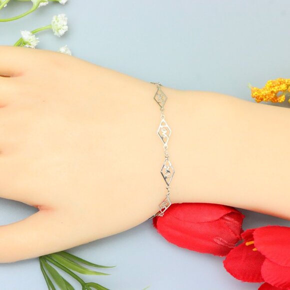 "Elegant & Trendy Bracelet, A Perfect Gift for Women, Thoughtful, EVCH1770 - Picture 5 of 10